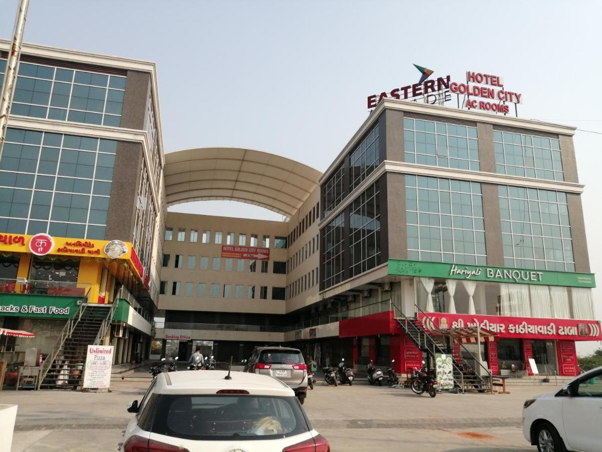 Hotel Golden City Vadodara Exterior photo